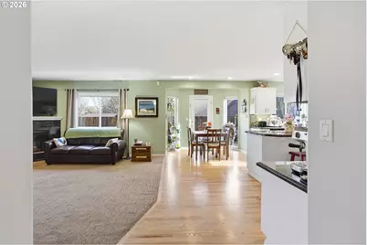 2033 West Park Ct NW, Salem, OR 97304 - Photo 11