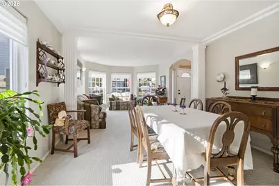 2033 West Park Ct NW, Salem, OR 97304 - Photo 9