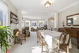 2033 W Park Ct NW, Salem, OR 97304 - Photo 9