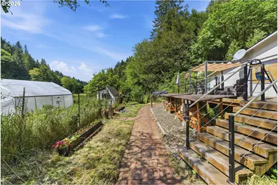 96863 Larson Ln, North Bend, OR 97459 - Photo 41