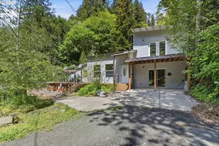 96863 Larson Ln, North Bend, OR 97459 - Photo 29
