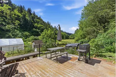 96863 Larson Ln, North Bend, OR 97459 - Photo 37