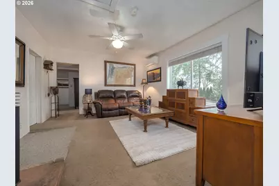 336 N 5th St, Carlton, OR 97111 - Photo 15