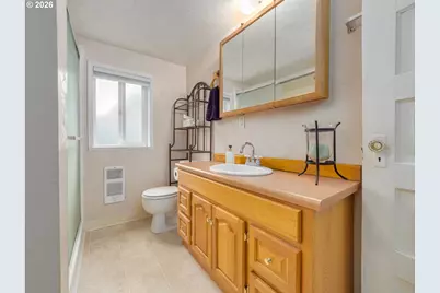 336 N 5th St, Carlton, OR 97111 - Photo 23