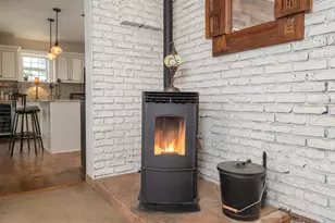 336 N 5th St, Carlton, OR 97111 - Photo 17