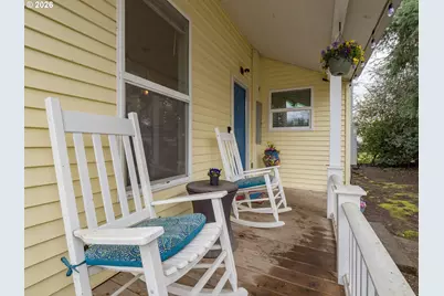 336 N 5th St, Carlton, OR 97111 - Photo 3