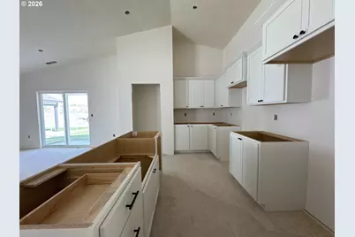 867 E Kinsley Ave, Hermiston, OR 97838 - Photo 7