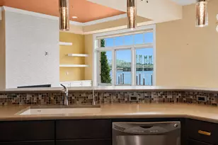 707 N Hayden Island Dr, Portland, OR 97217 - Photo 15