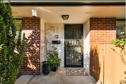 15100 SW Crown Dr #6, King City, OR 97224 - Photo 3