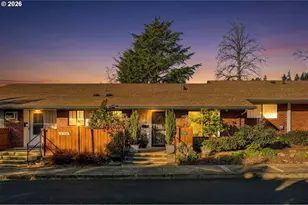 15100 SW Crown Dr, King City, OR 97224 - Photo 1