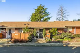 15100 SW Crown Dr, King City, OR 97224 - Photo 1