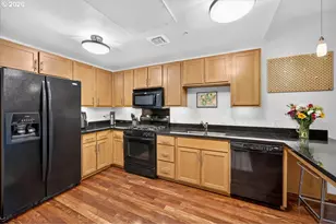 2335 NW Raleigh St, Portland, OR 97210 - Photo 9