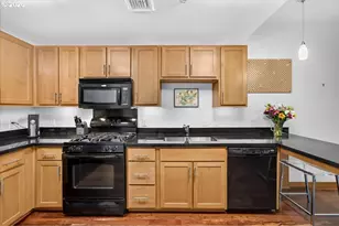 2335 NW Raleigh St, Portland, OR 97210 - Photo 11