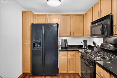 2335 NW Raleigh St #129, Portland, OR 97210 - Photo 11