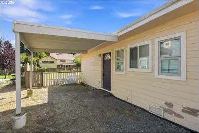 1363 Minnesota Ave, Coos Bay, OR 97420 - Photo 3
