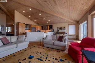 925 Happy Camp Rd, Tillamook, OR 97141 - Photo 11