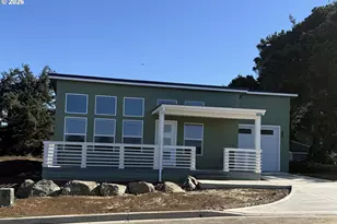 94045 Tara Way, Gold Beach, OR 97444 - Photo 3