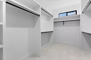 590 W U St, Washougal, WA 98671 - Photo 25