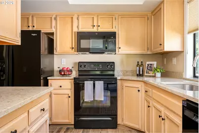 31782 SW Fairway Village Loop, Wilsonville, OR 97070 - Photo 3