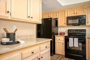 31782 SW Fairway Village Loop, Wilsonville, OR 97070 - Photo 3
