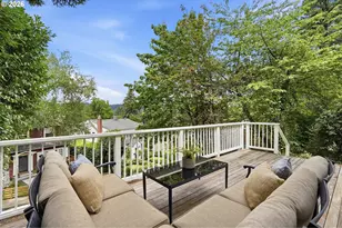 2790 SW Montgomery Dr, Portland, OR 97201 - Photo 3