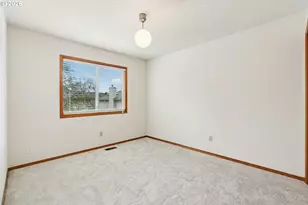 13260 SW Snowshoe Ln, Beaverton, OR 97008 - Photo 15