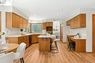 13260 SW Snowshoe Ln, Beaverton, OR 97008 - Photo 9