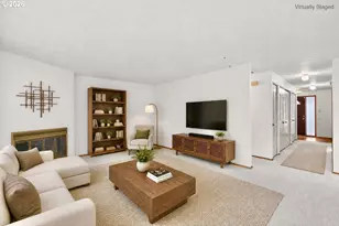 15404 NE Eugene St, Portland, OR 97230 - Photo 5
