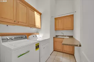 835 Willacade Ct, Springfield, OR 97477 - Photo 37