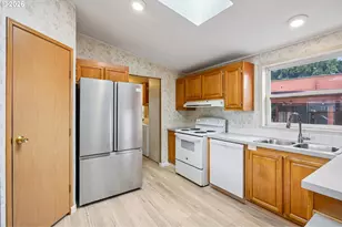 1679 SW Richard Ct, McMinnville, OR 97128 - Photo 17