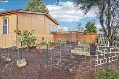 1679 SW Richard Ct, McMinnville, OR 97128 - Photo 3