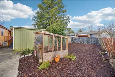 1679 SW Richard Ct, McMinnville, OR 97128 - Photo 35