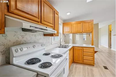 1679 SW Richard Ct, McMinnville, OR 97128 - Photo 15