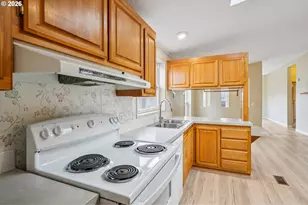 1679 SW Richard Ct, McMinnville, OR 97128 - Photo 15