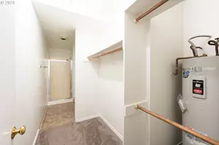 8720 SW Tualatin Rd, Tualatin, OR 97062 - Photo 25