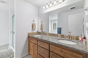92296 Cascade Woods Dr, Springfield, OR 97478 - Photo 29