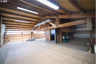 298 N Wasson St, Coos Bay, OR 97420 - Photo 39