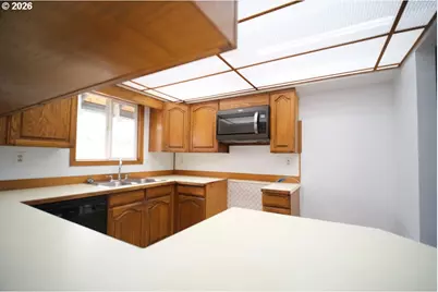 298 N Wasson St, Coos Bay, OR 97420 - Photo 19