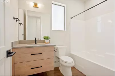 750 N V St, Washougal, WA 98671 - Photo 33