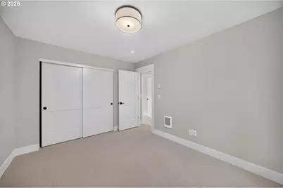 10955 NE Wygant St, Portland, OR 97220 - Photo 17