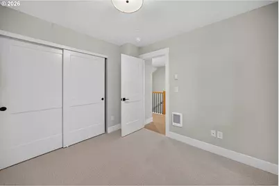 10955 NE Wygant St, Portland, OR 97220 - Photo 7