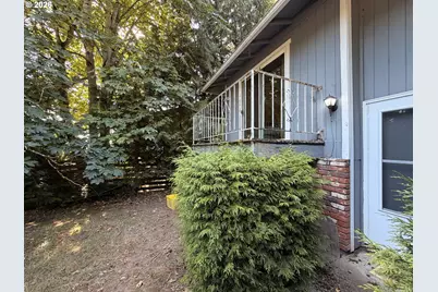 21123 SE Morrison St, Gresham, OR 97030 - Photo 7