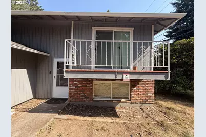 21123 SE Morrison St, Gresham, OR 97030 - Photo 5