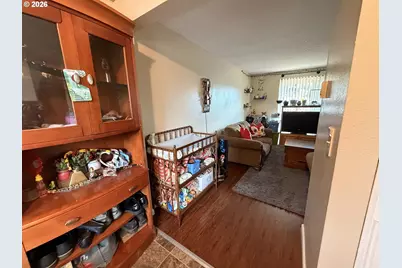 21123 SE Morrison St, Gresham, OR 97030 - Photo 17
