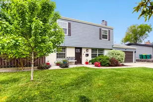 11820 SW Clifford St, Beaverton, OR 97008 - Photo 3