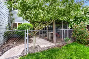 11820 SW Clifford St, Beaverton, OR 97008 - Photo 27