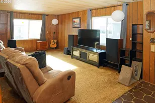 17563 SW Hancock Way, Beaverton, OR 97006 - Photo 7