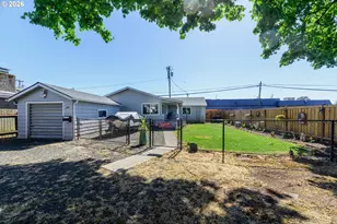 1144 Juniper St, Junction City, OR 97448 - Photo 1