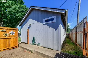 1144 Juniper St, Junction City, OR 97448 - Photo 33