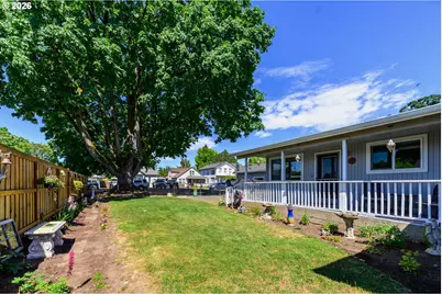 1144 Juniper St, Junction City, OR 97448 - Photo 3